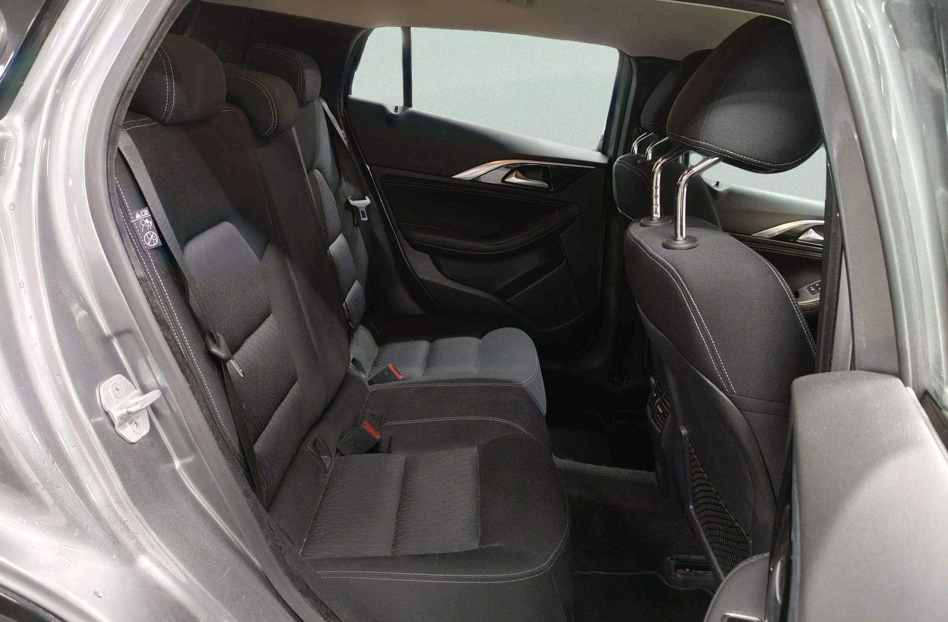 Infiniti Q30 2.2D Premium 7DCT - foto 20