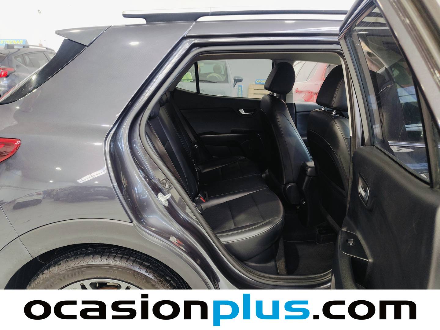 Foto KIA Stonic Kia Stonic 1.0 T-GDi Black Edition DCT (120 CV)