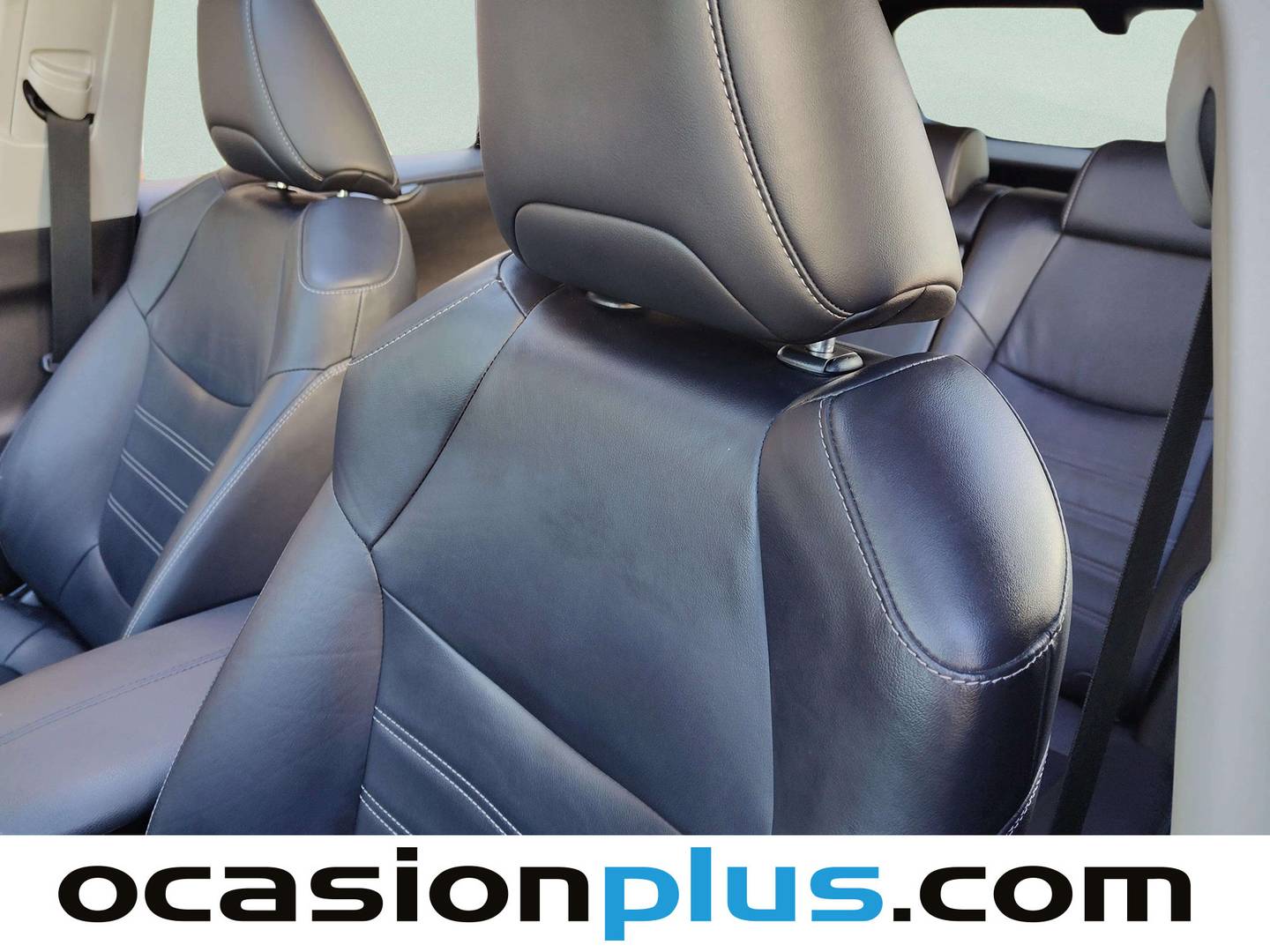 Extras y acabados del Toyota Rav4 Toyota Rav4 2.5l hybrid Luxury  (218 CV)