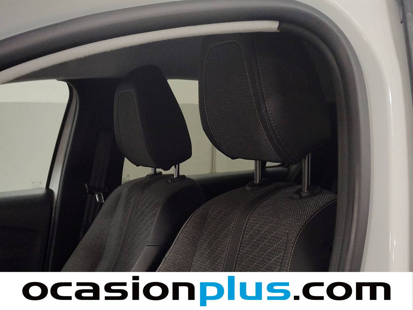 Extras y acabados del Peugeot 208 Peugeot 208 Allure Hybrid eDCS6 (100 CV)