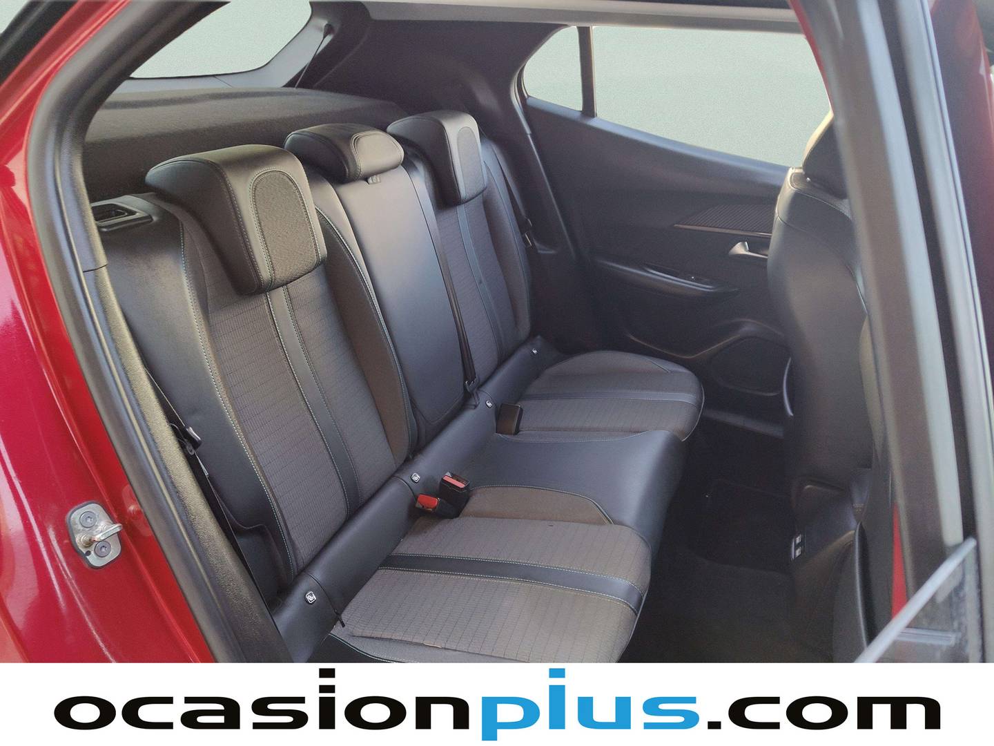 Peugeot 2008 Peugeot 2008 PureTech 130 S&S Allure Pack EAT8 (130 CV) gasolina