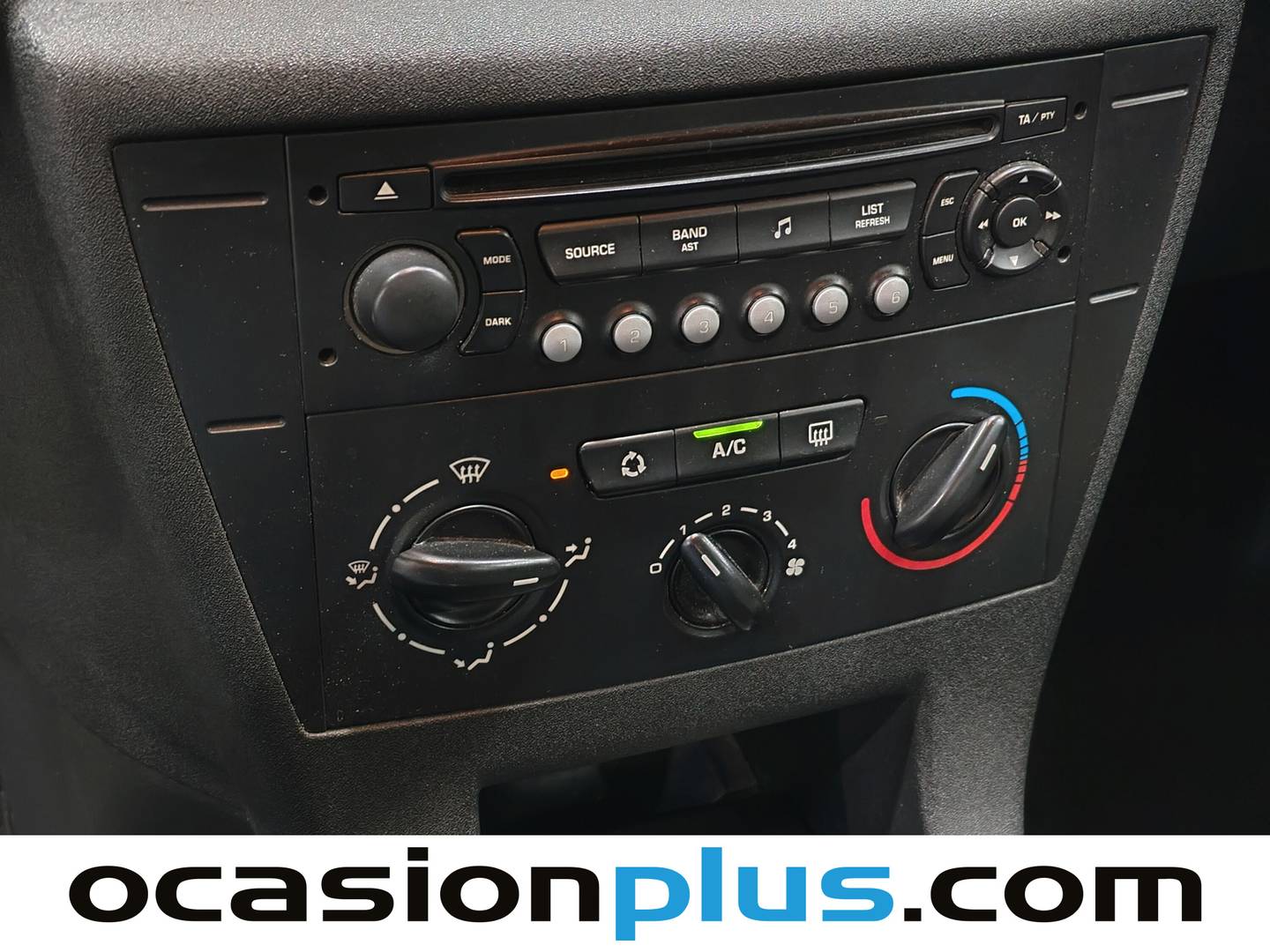 Extras y acabados del Citroën C4 Citroën C4 1.6 HDI Collection (92 CV)