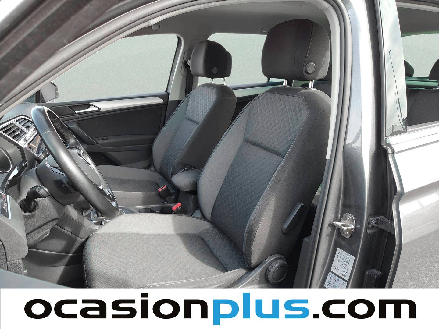 Foto asientos delanteros Volkswagen Tiguan Volkswagen Tiguan Advance 1.5 TSI (150 CV) DSG Pack R Line