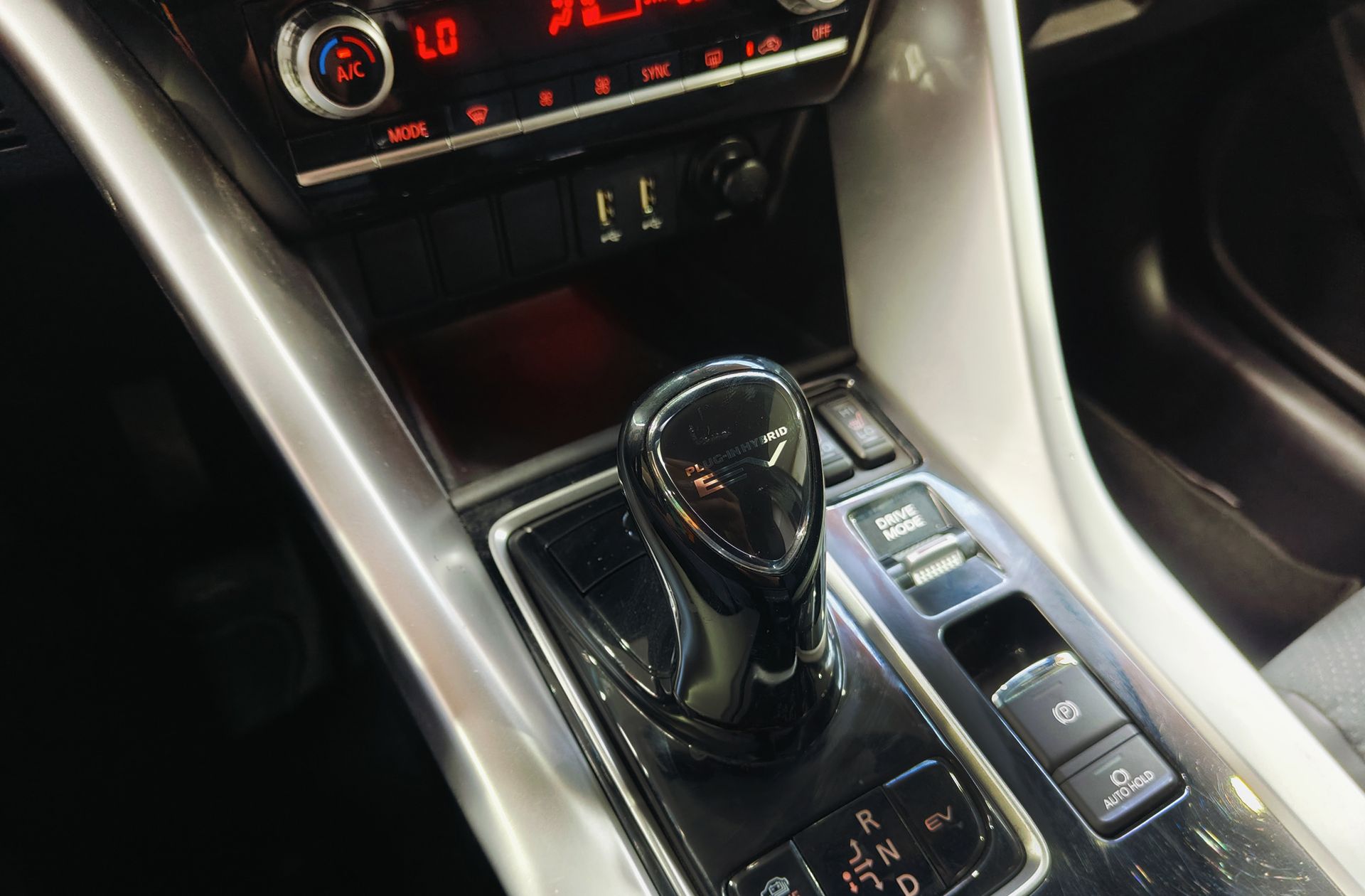 Mitsubishi Eclipse Cross 2.4 PHEV Kaiteki 4WD - foto 5