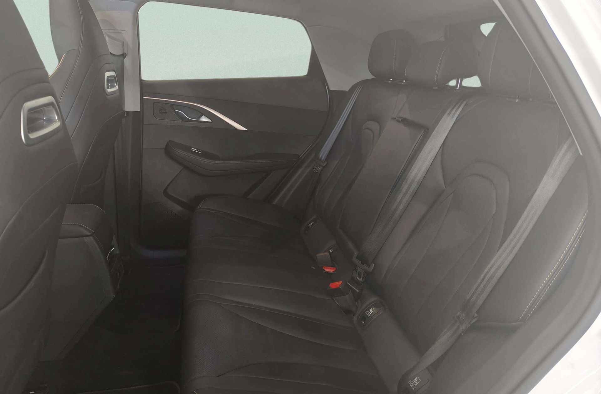 Omoda 5 1.6 T-GDi Premium DCT - foto 13