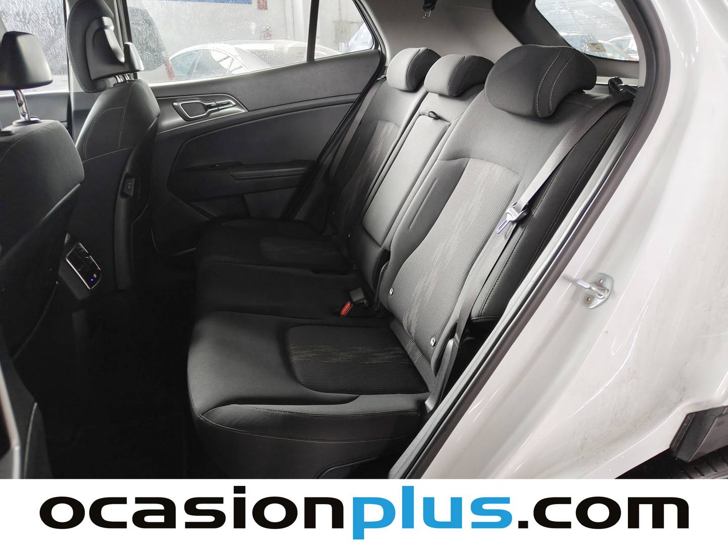 Foto asientos traseros KIA Sportage Kia Sportage 1.6 T-GDi PHEV Drive 4x4 (265 CV)