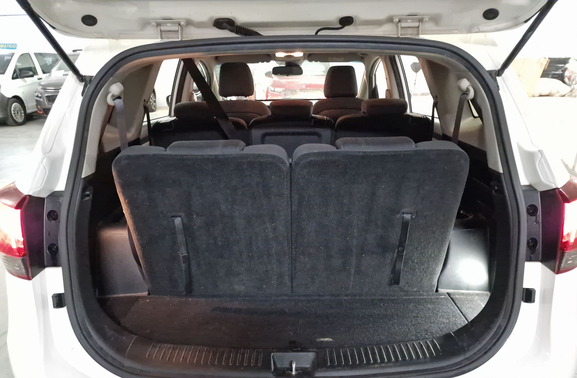 Kia Carens 1.7 CRDi VGT Concept Eco-Dynamics 7 plazas - foto 14