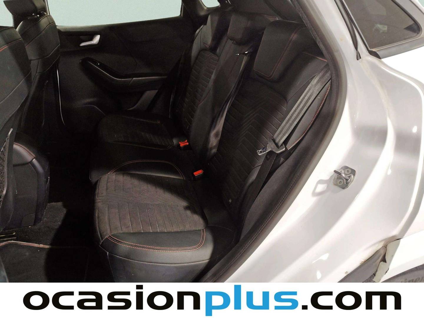 Foto asientos traseros Ford Puma Ford Puma EcoBoost MHEV ST-Line X (125 CV)
