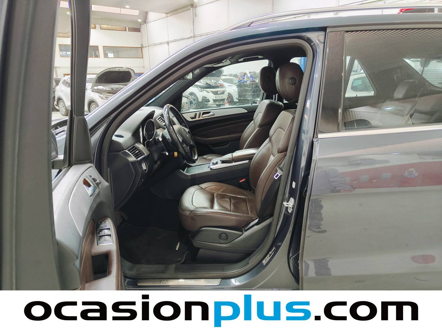 Foto asientos delanteros Mercedes Clase M Mercedes-Benz Clase M ML 350 BlueTEC 4Matic (258 CV)