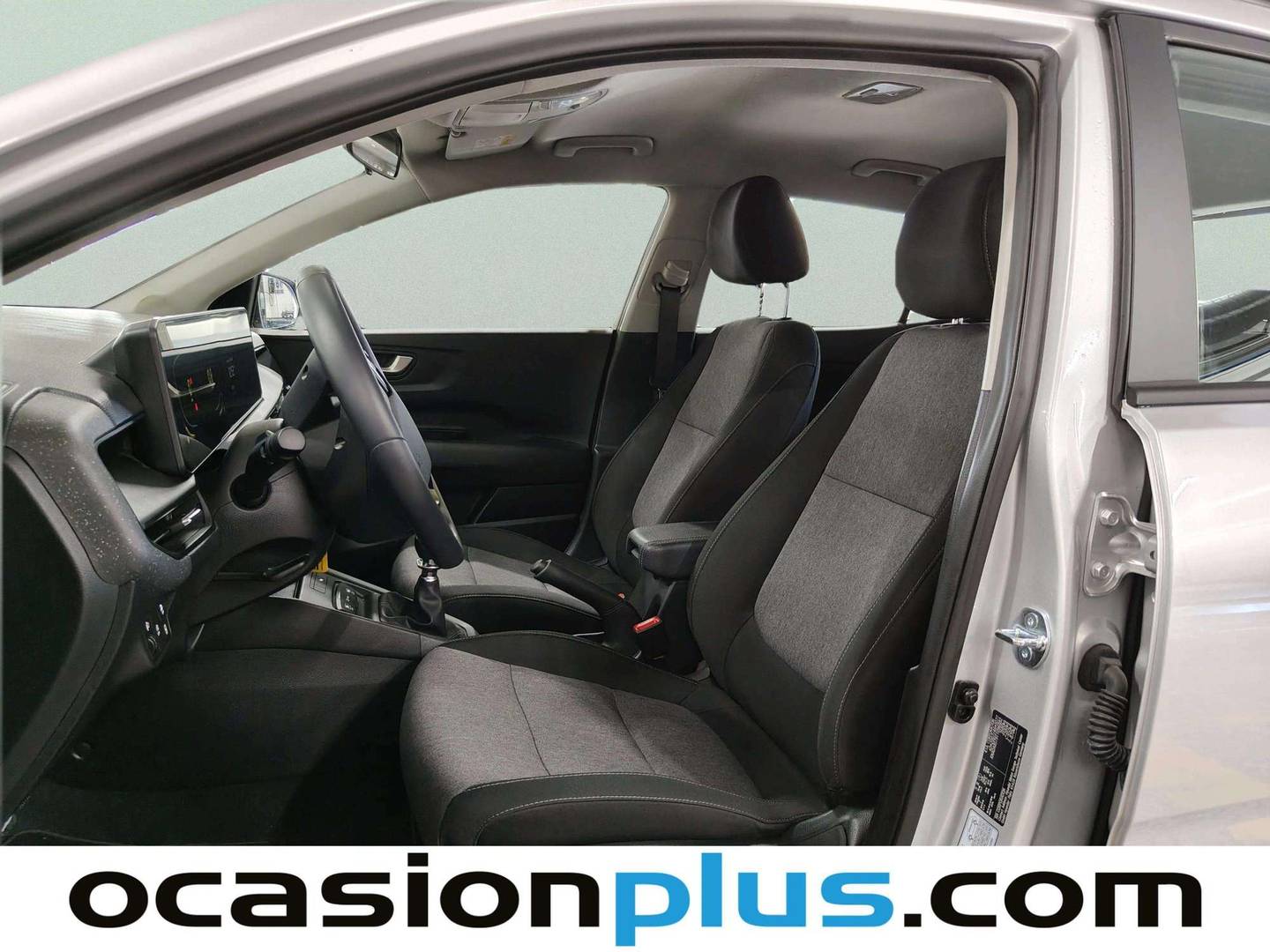 Foto asientos delanteros KIA Stonic KIA Stonic 1.0 T-GDi MHEV Concept (115 CV)