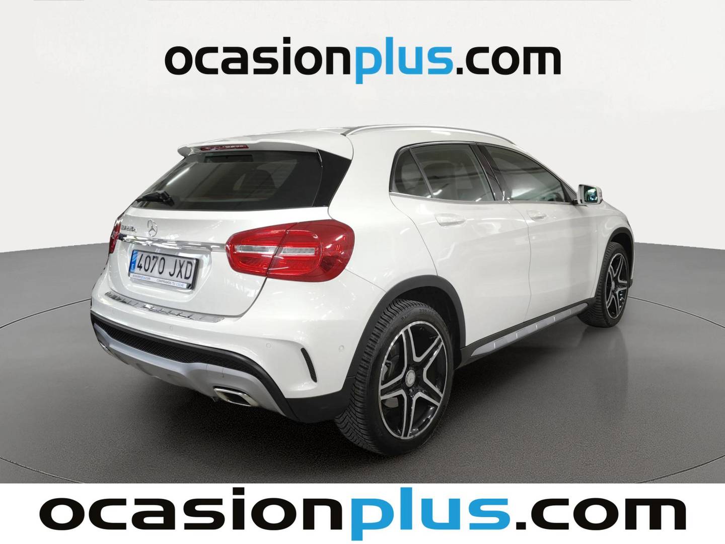 Foto trasera Mercedes GLA Mercedes GLA 220 d AMG Line (177 CV) derecha