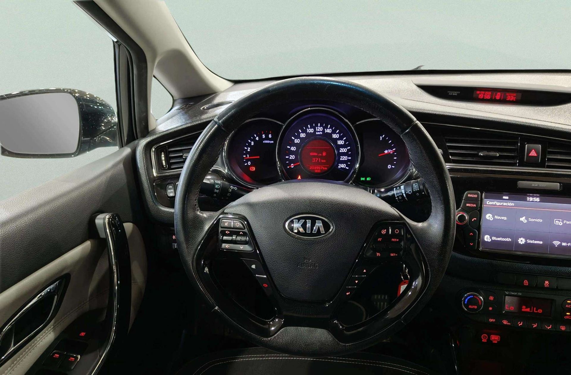 Kia Ceed 1.6 CRDi VGT x-Tech16 Eco-Dynamics - foto 18