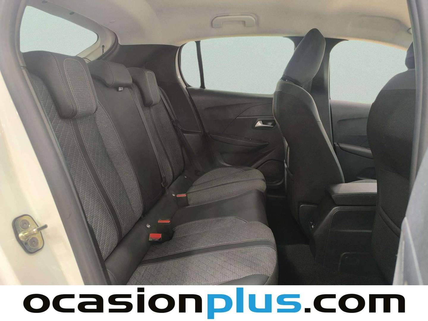 Foto Peugeot 208 Peugeot 208 Allure Hybrid eDCS6 (100 CV)