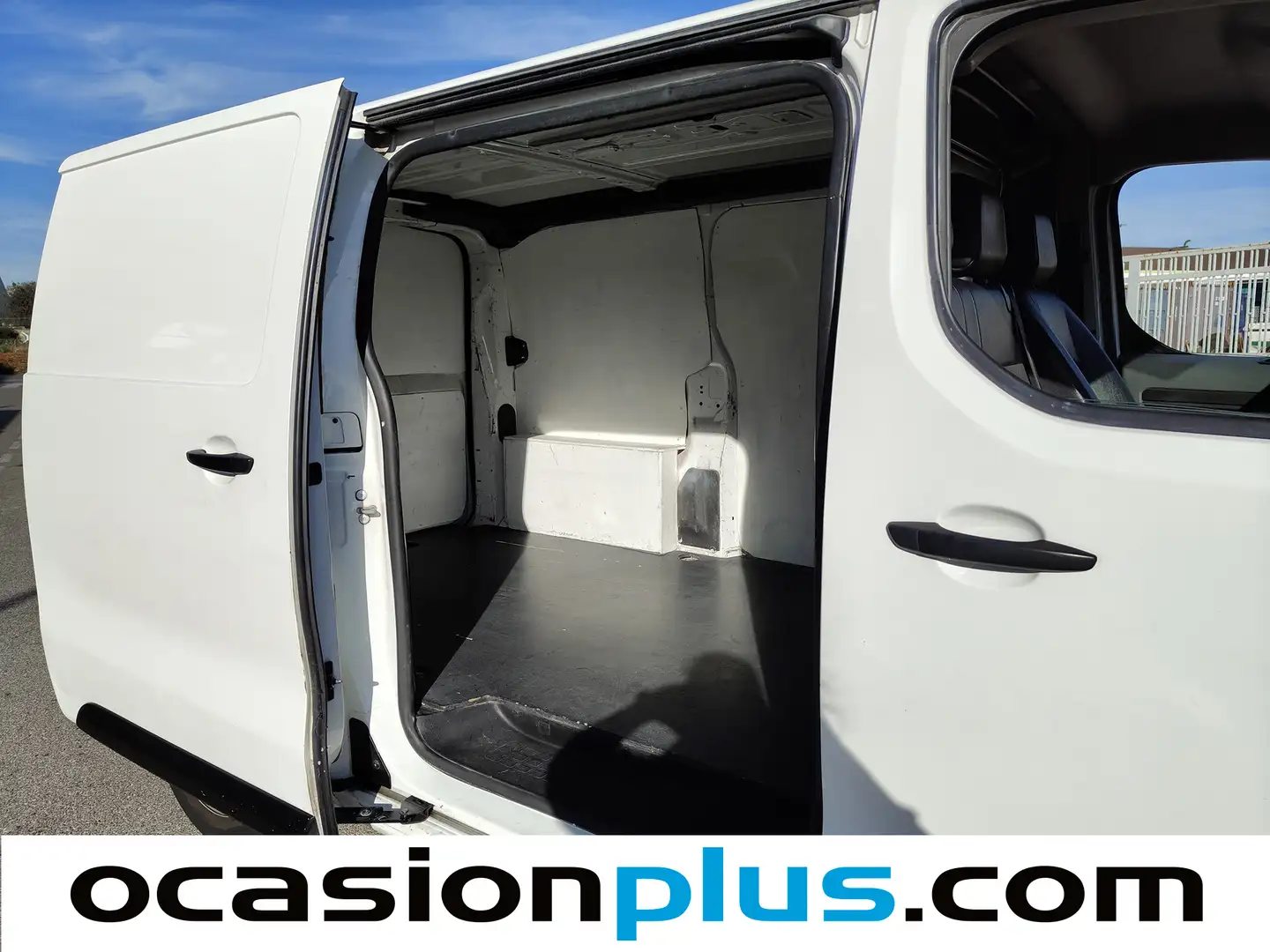 Foto Peugeot Expert Peugeot Expert Furgon BlueHDi 120 S&S Pro Standard (120 CV)