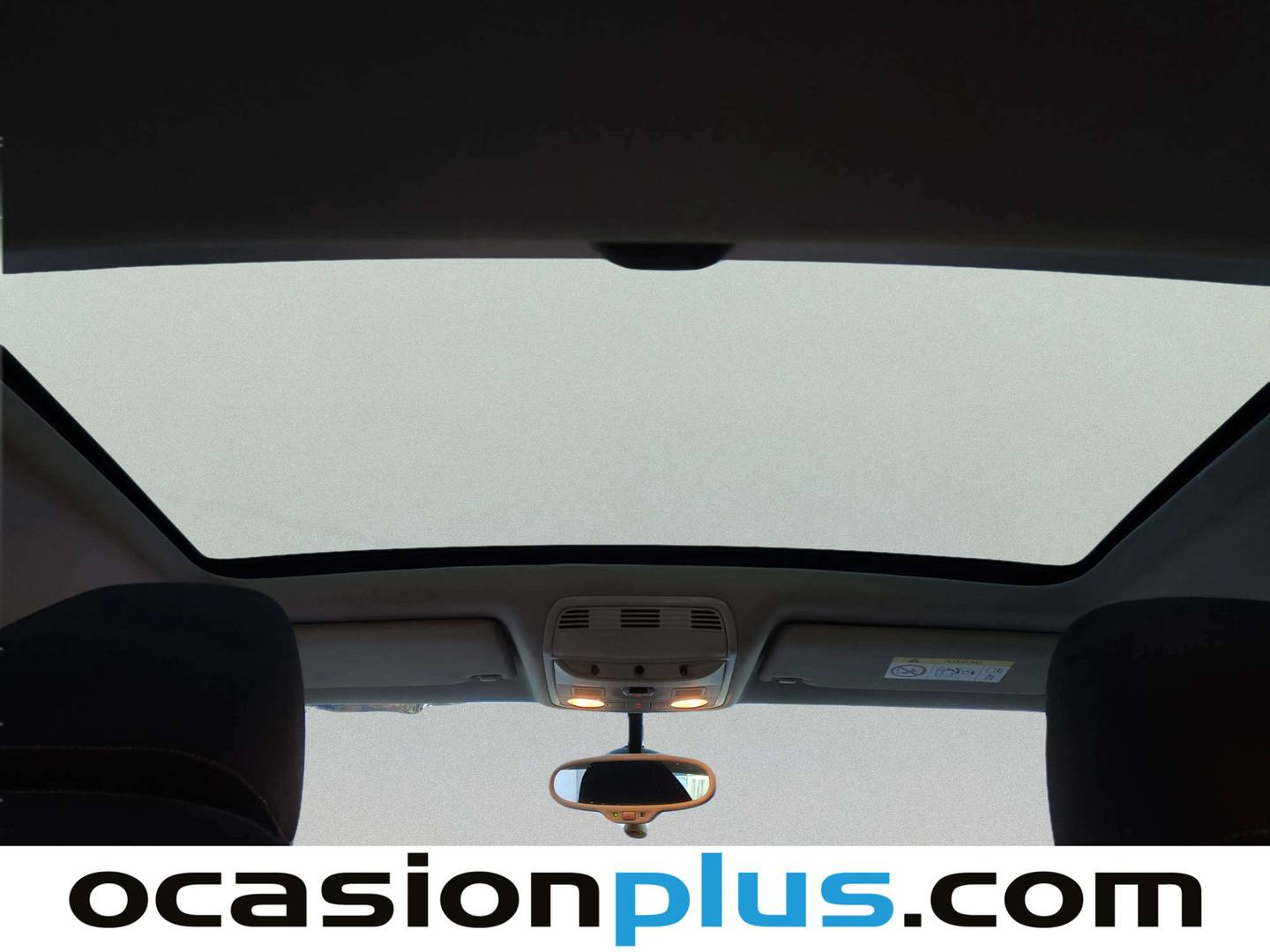 Extras y acabados del Volkswagen Scirocco Volkswagen Scirocco Typhoon by R-Line 2.0 TDI BMT (150 CV)