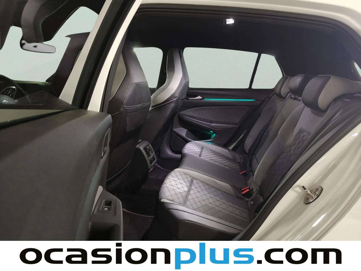 Foto asientos traseros Volkswagen Golf Volkswagen Golf R-Line 1.5 eTSI (150 CV) DSG