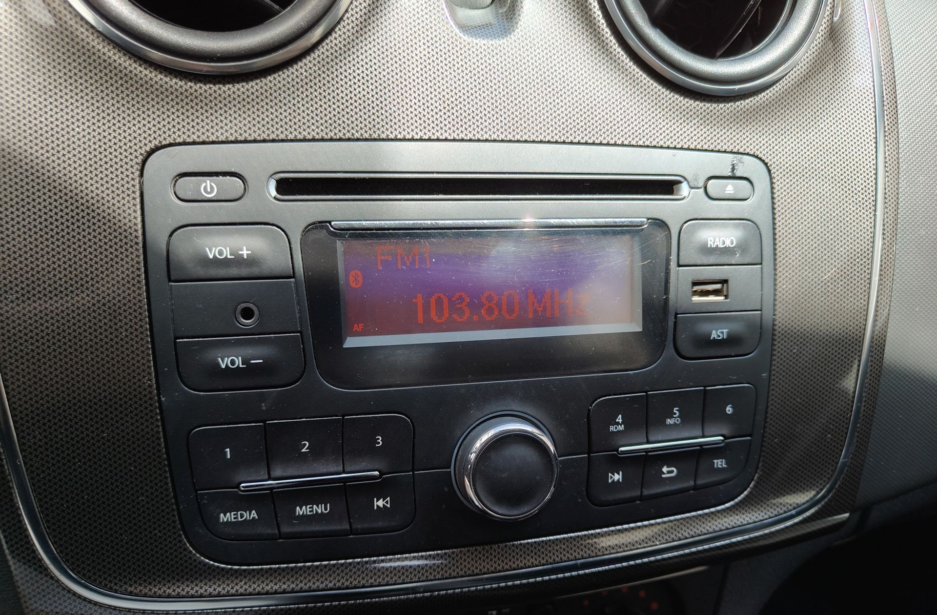 Dacia Sandero dCi 90 Stepway - foto 24