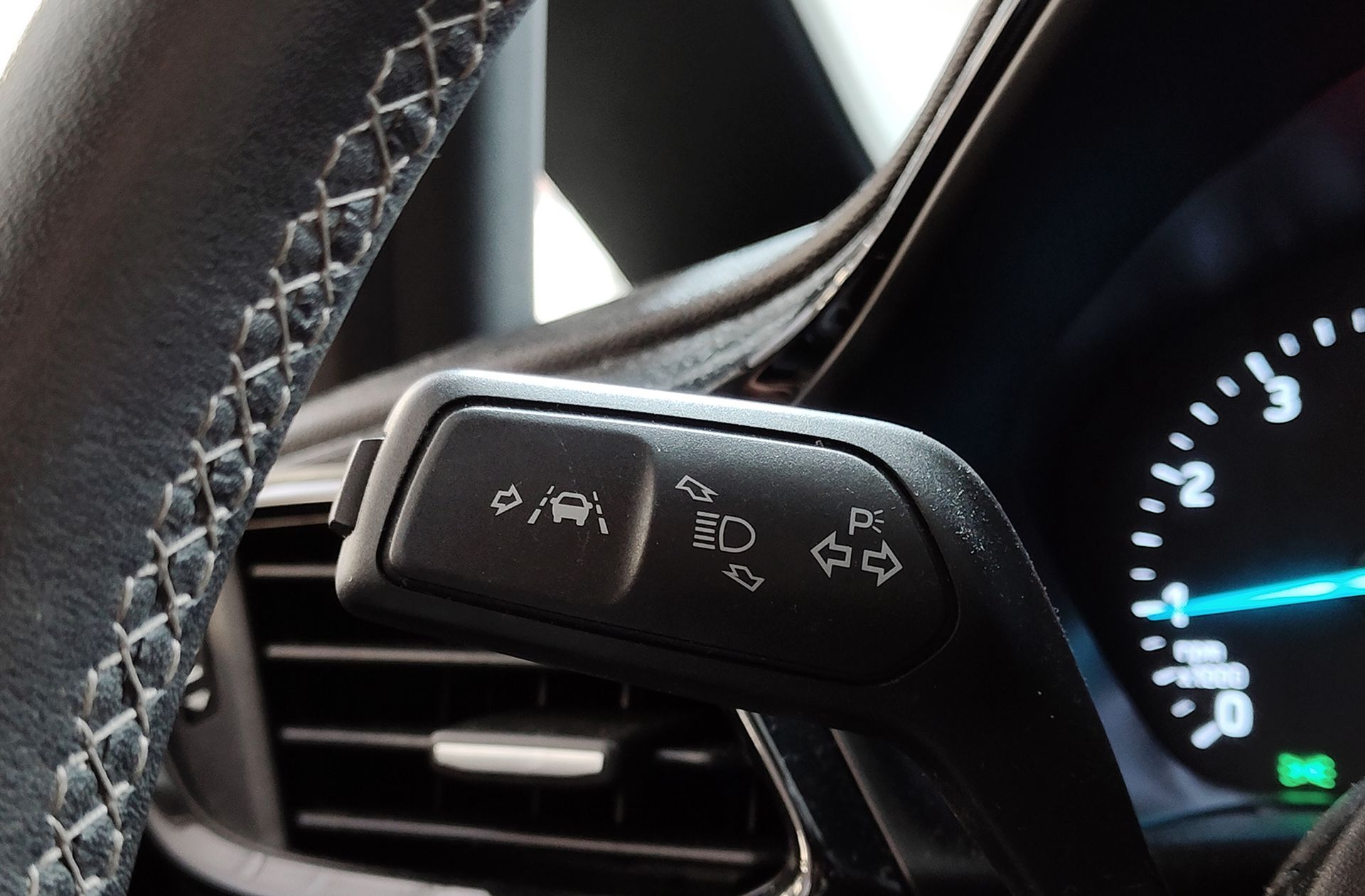 Ford Fiesta 1.0 EcoBoost Trend+ - foto 25
