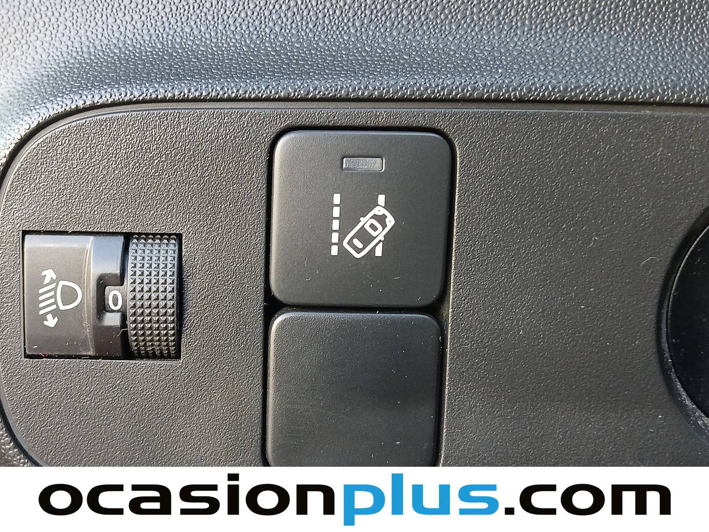 Extras y acabados del Citroën C3 Citroën C3 PureTech 82 Feel (83 CV)