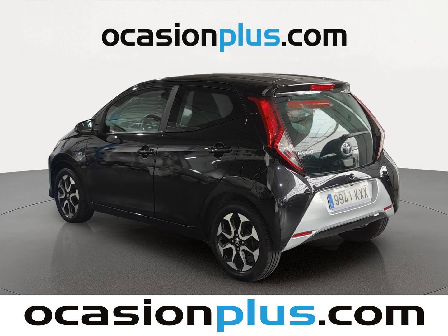 Foto trasera Toyota Aygo Toyota Aygo 1.0 70 x-play (72 CV) izquierda