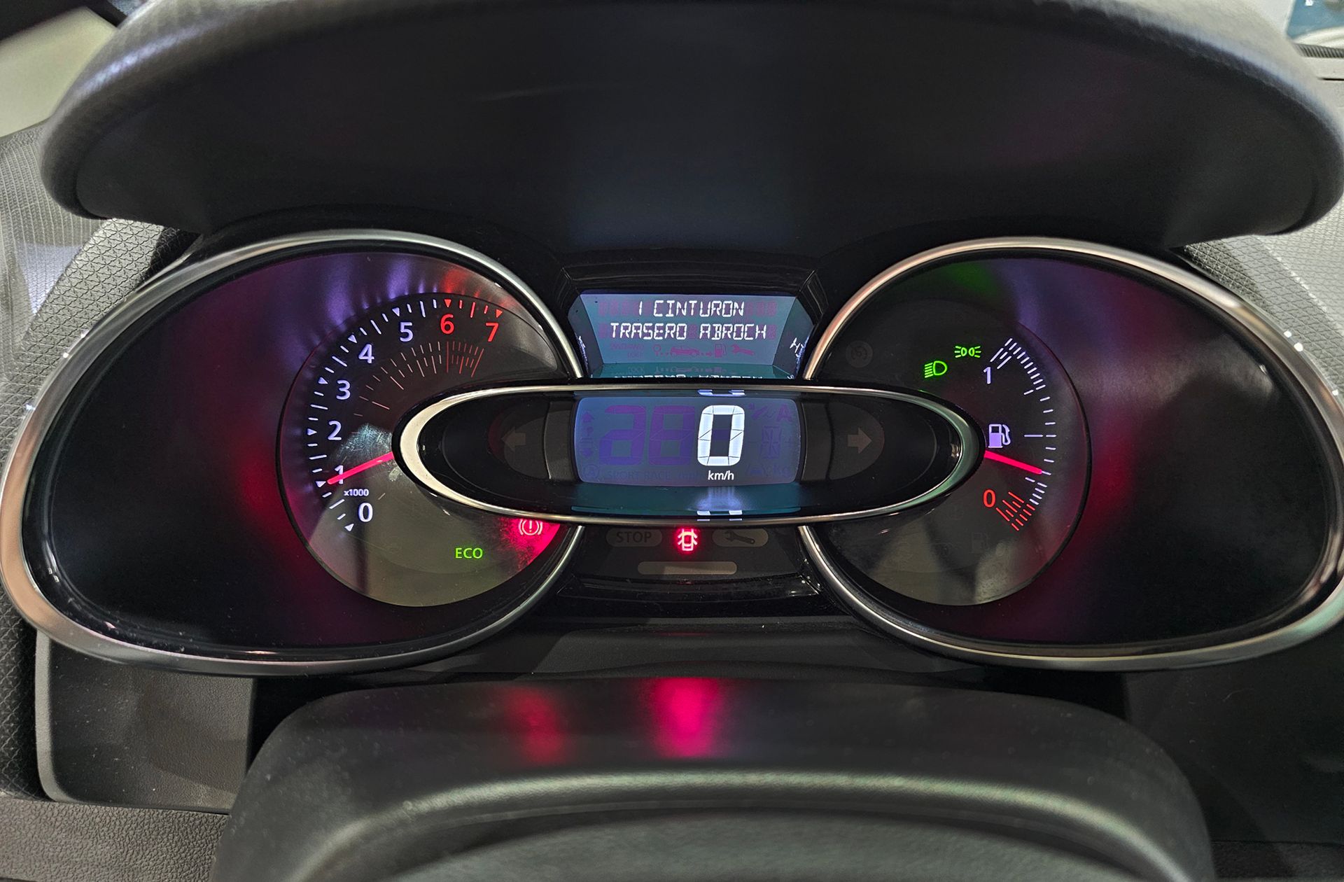 Renault Clio Zen TCe - foto 22