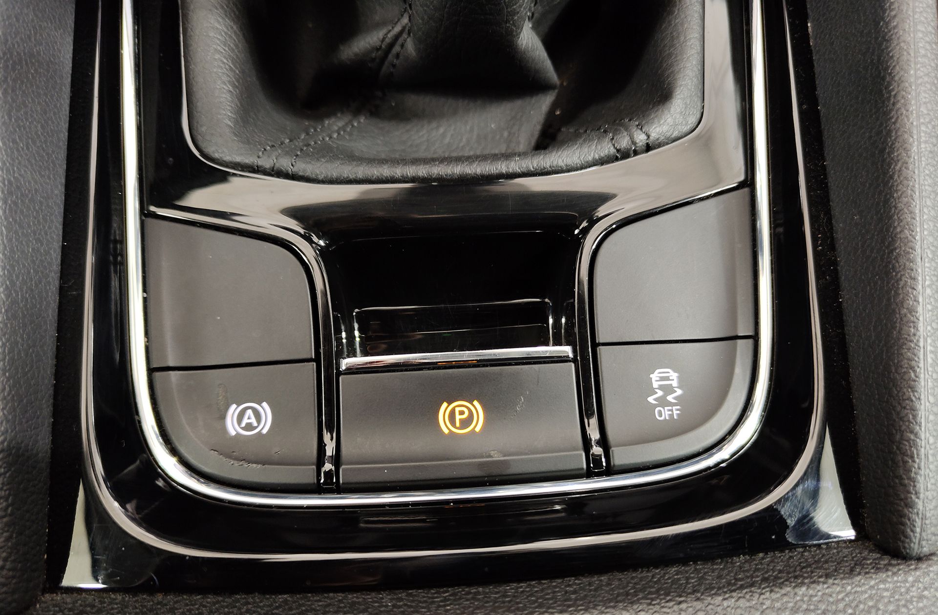 Škoda Karoq 2.0 TDI Ambition - foto 32