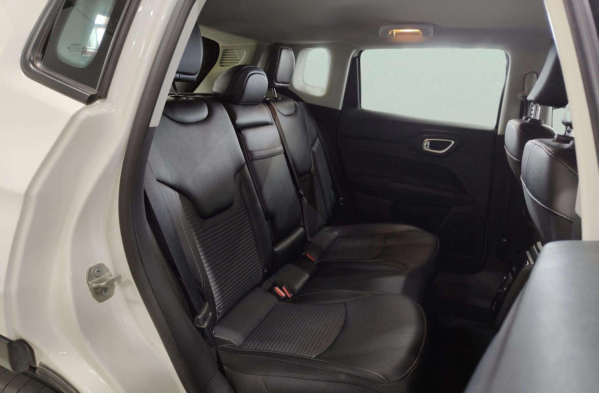 Jeep Compass 1.5 MHEV eHybrid Altitude Dct - foto 17