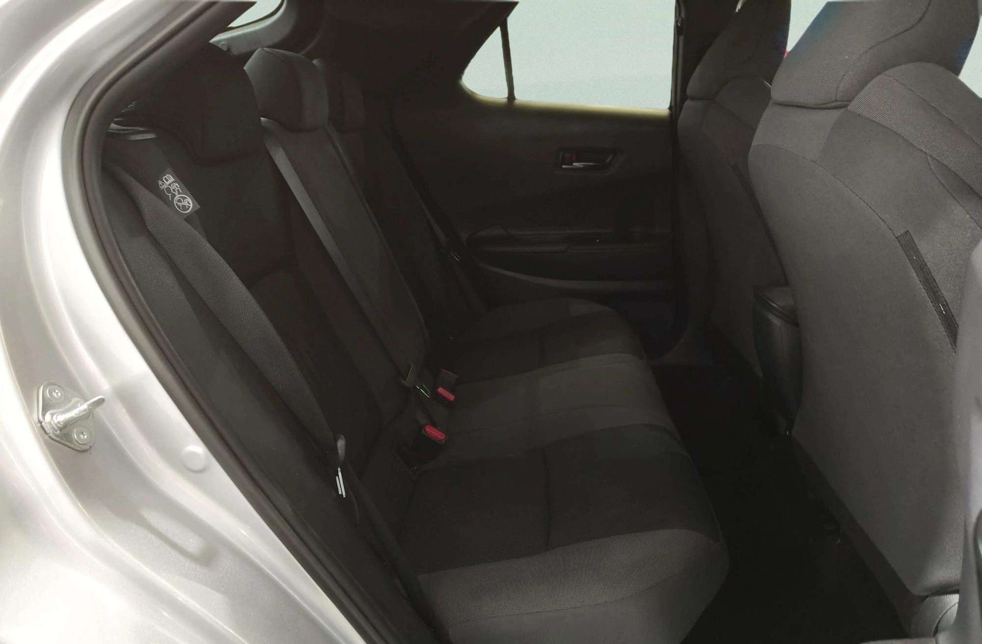 Toyota C-HR 140H Advance - foto 18