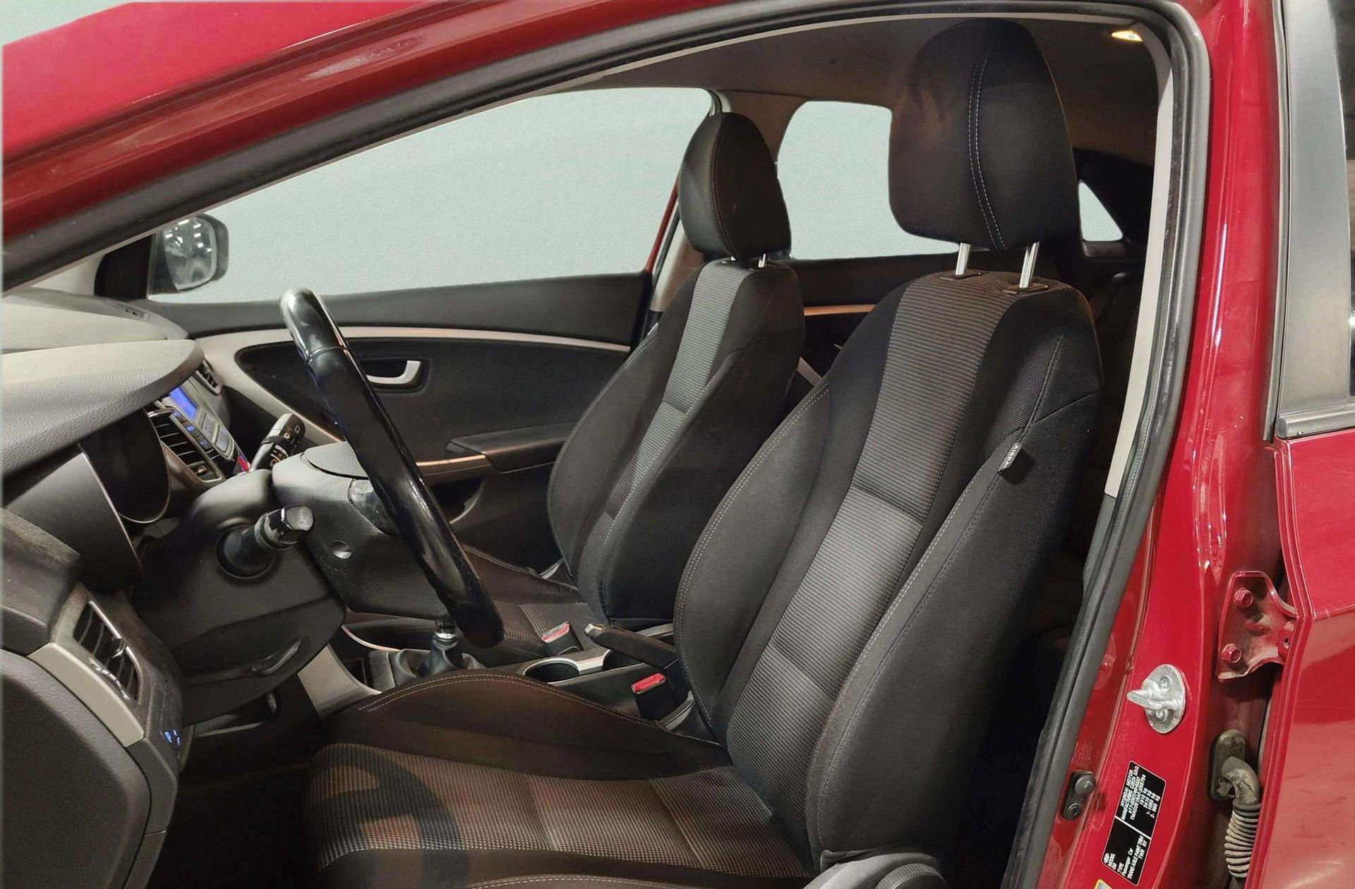 Hyundai i30 1.4 CRDi Klass - foto 8
