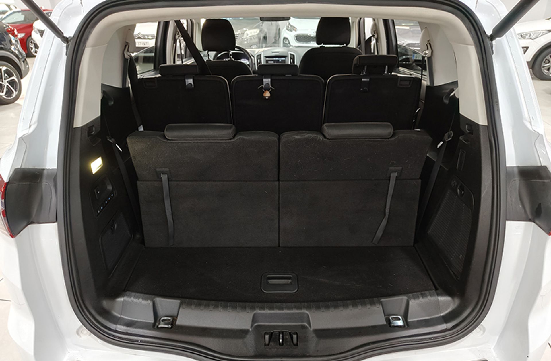 Ford S-Max 2.0 TDCi Titanium 7 plazas - foto 19