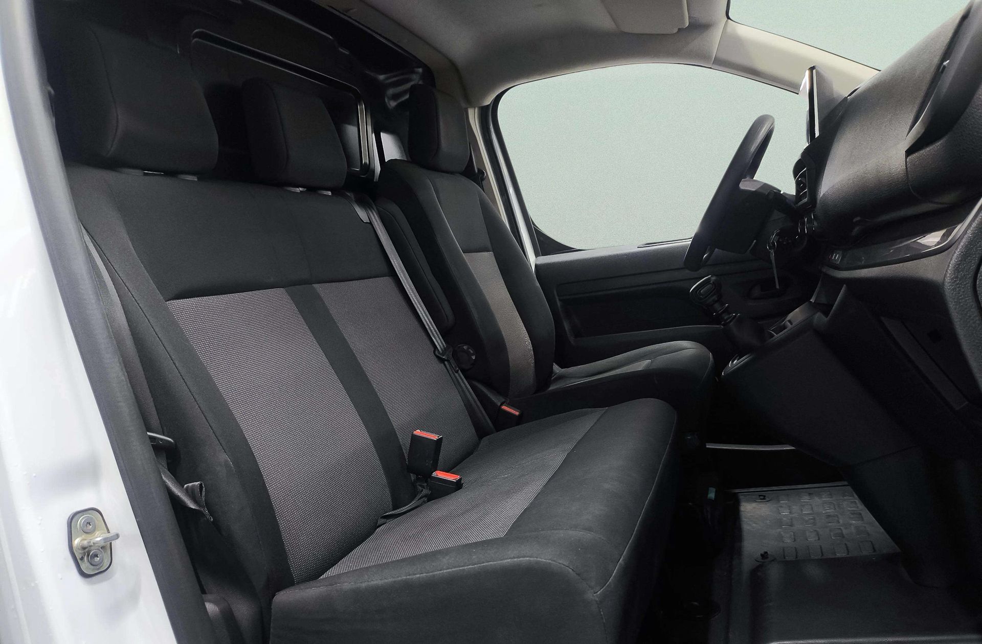 Citroën Jumpy Furgon BlueHDi 120 Talla M 3 plazas - foto 17