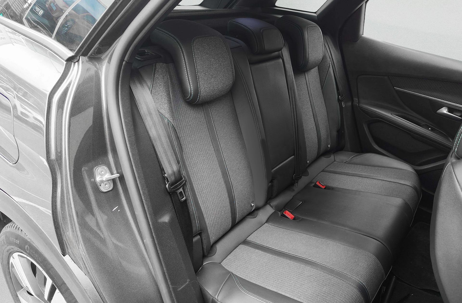 Peugeot 3008 PureTech 130 Allure - foto 20
