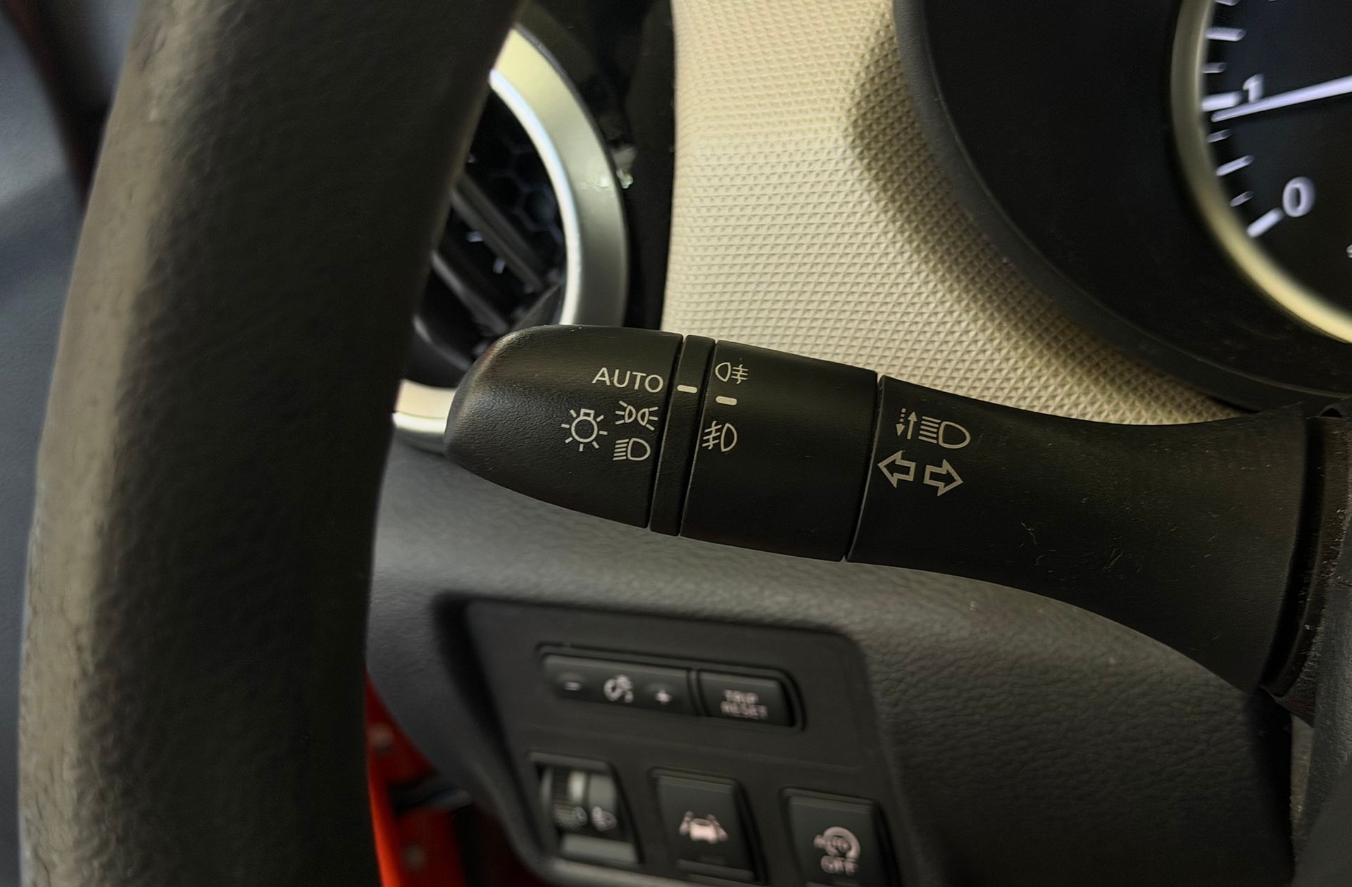 Nissan Micra IG-T Visia+ - foto 22