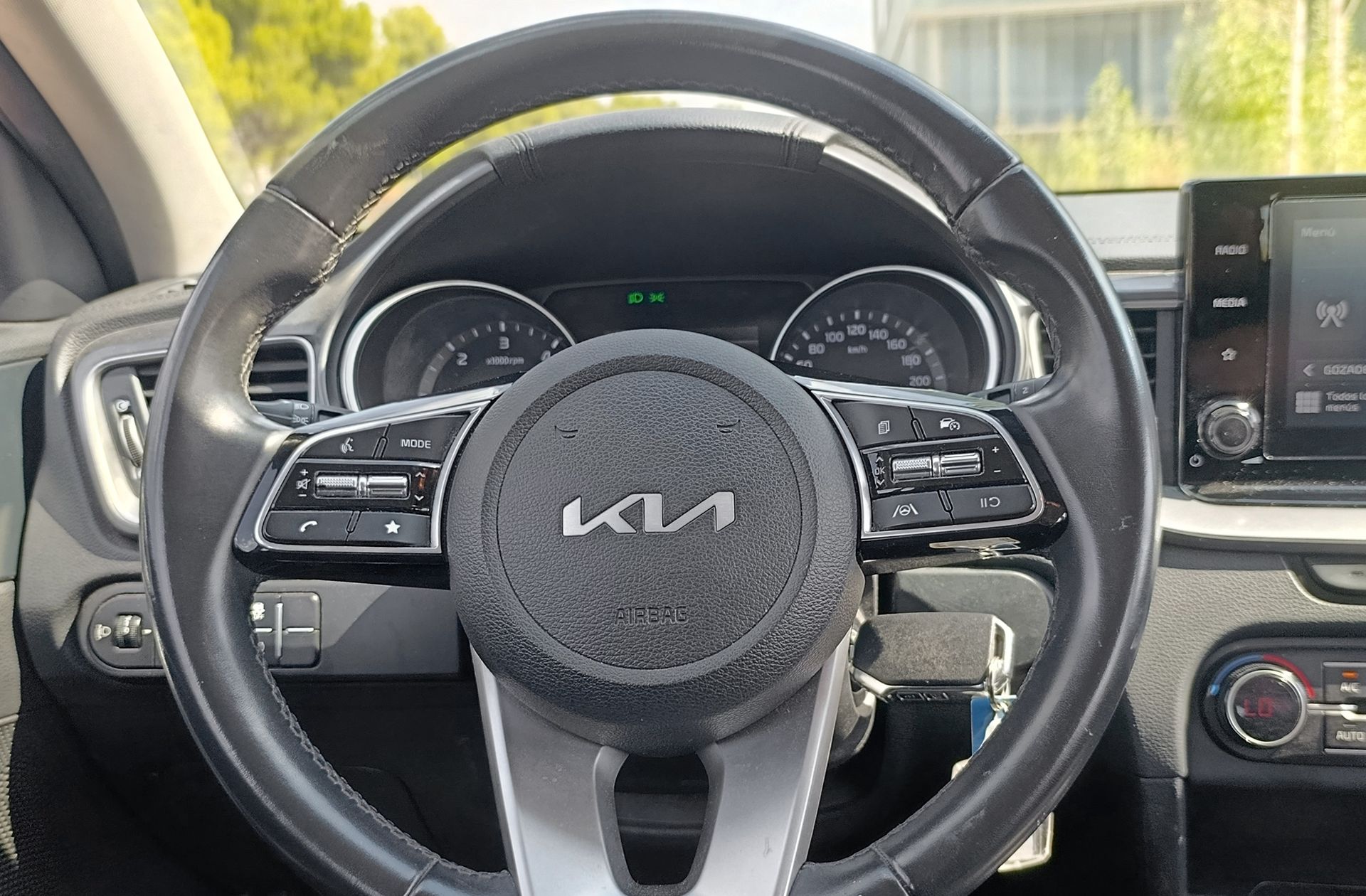 Kia Ceed 1.6 MHEV iMT Drive - foto 26