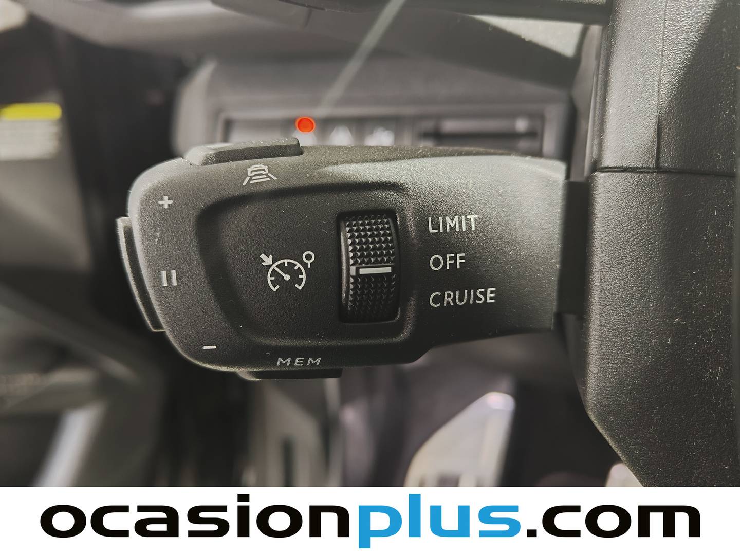 Foto Peugeot 3008 Peugeot 3008 PureTech 130 S&S GT EAT8 (130 CV)