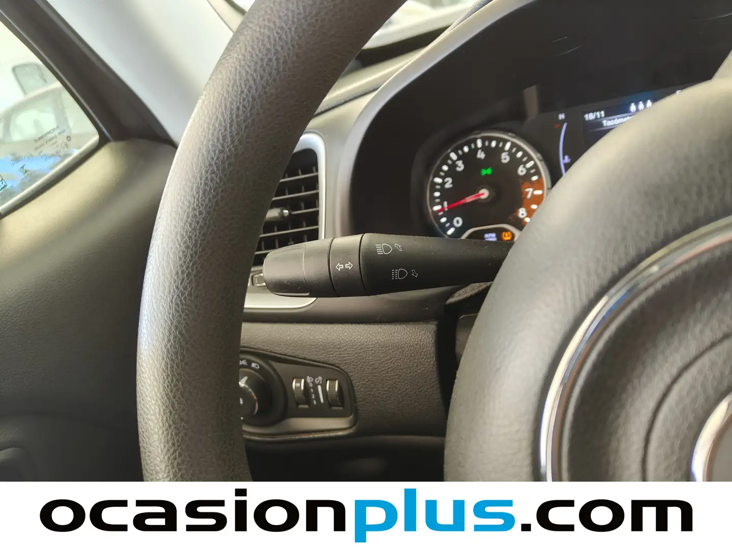 Foto Jeep Renegade Jeep Renegade 1.6 E-TORQ Sport FWD E6 (110 CV)