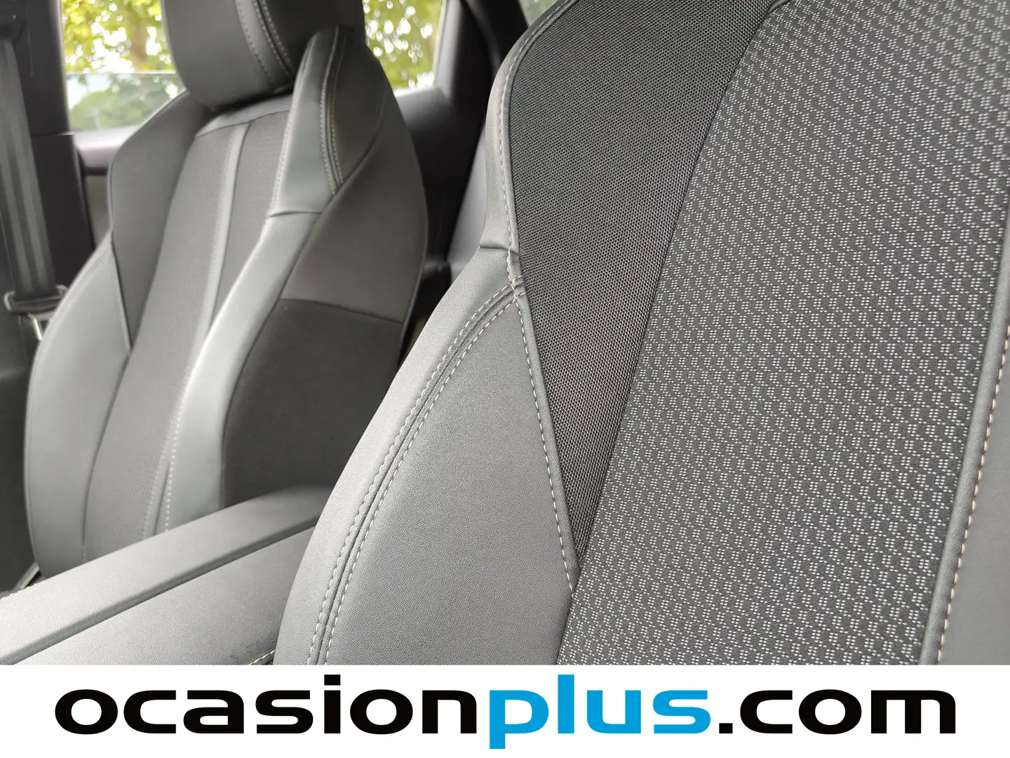 Foto Peugeot 3008 Hybrid Peugeot 3008 Hybrid GT eDCS6 (136 CV)