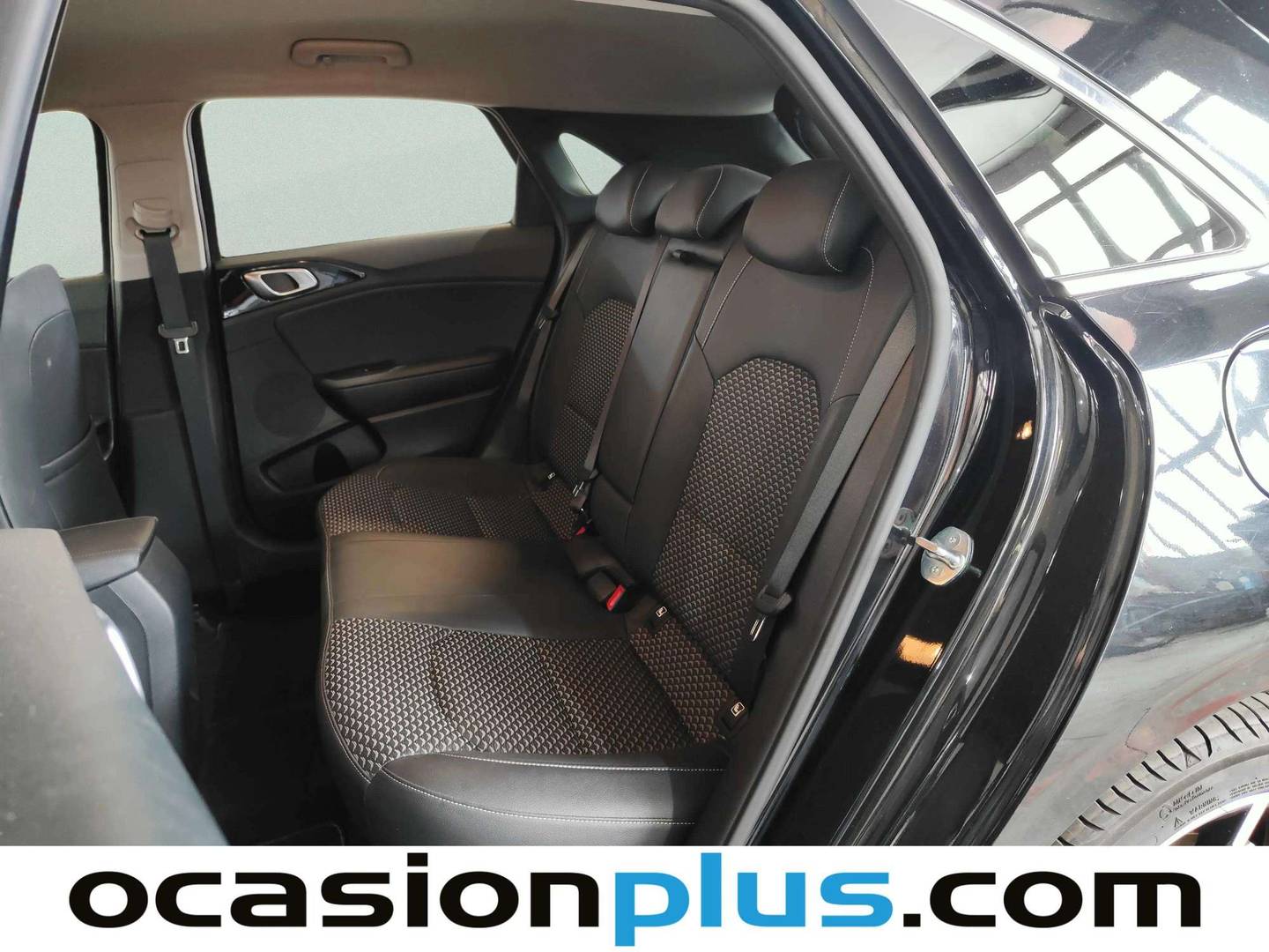 Foto asientos traseros KIA Ceed KIA Ceed 1.5 MHEV Tech DCT (160 CV)