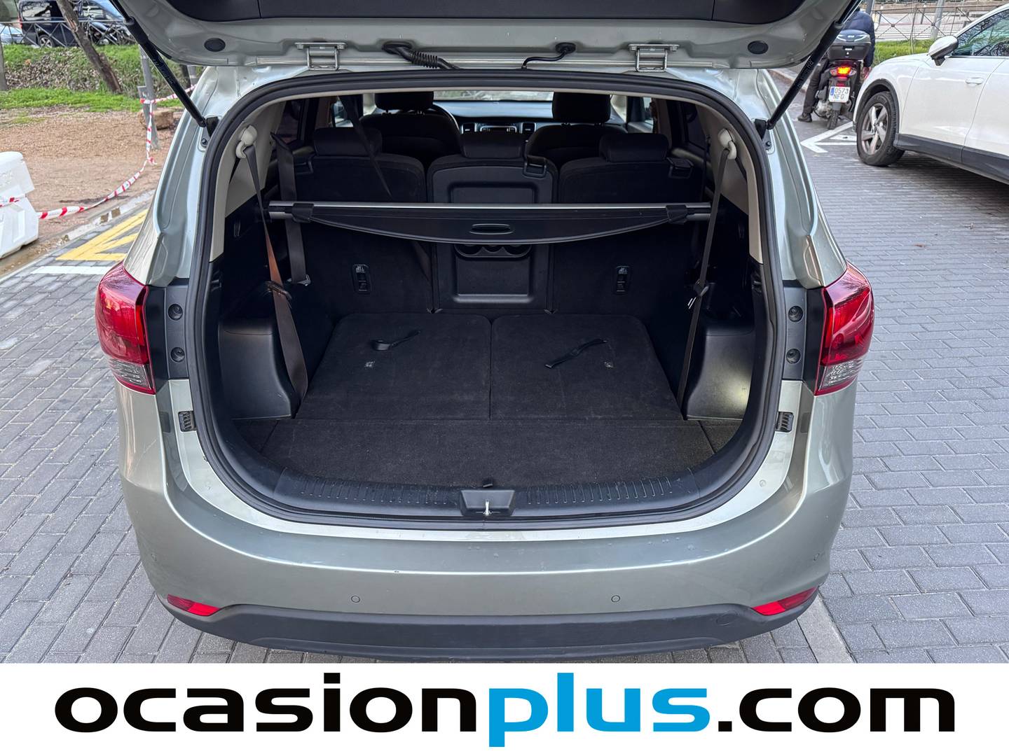 Foto KIA Carens Kia Carens 1.7 CRDi VGT Concept Eco-Dynamics (115 CV)