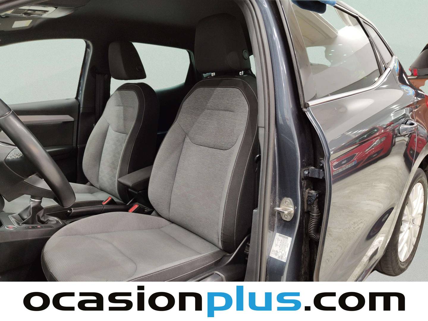 Foto asientos delanteros Seat Ibiza SEAT Ibiza 1.0 TSI S&S Special Edition Xcellence (115 CV)