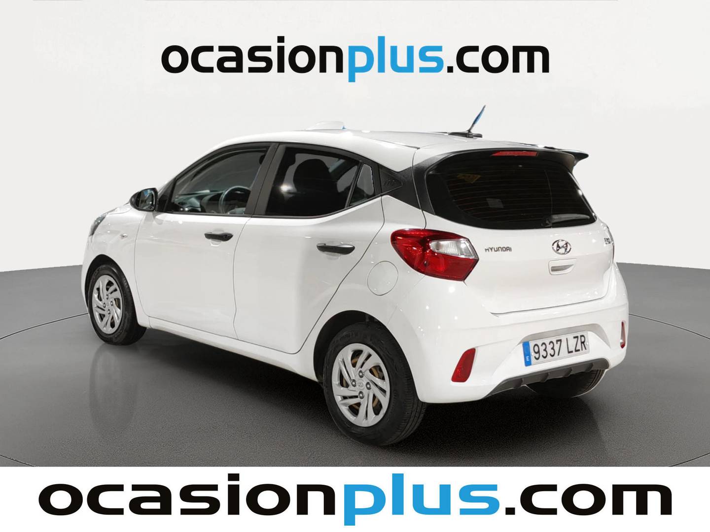 Foto trasera Hyundai i10 Hyundai i10 1.0 Essence (67 CV) izquierda