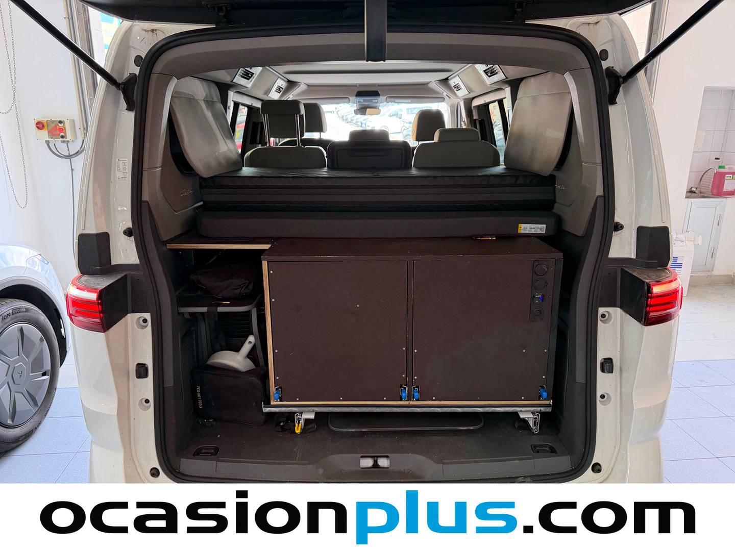 Fotos maletero Volkswagen California Volkswagen California Beach Tour 2.0 TDI DSG (150 CV) 5 Plazas Camperizada