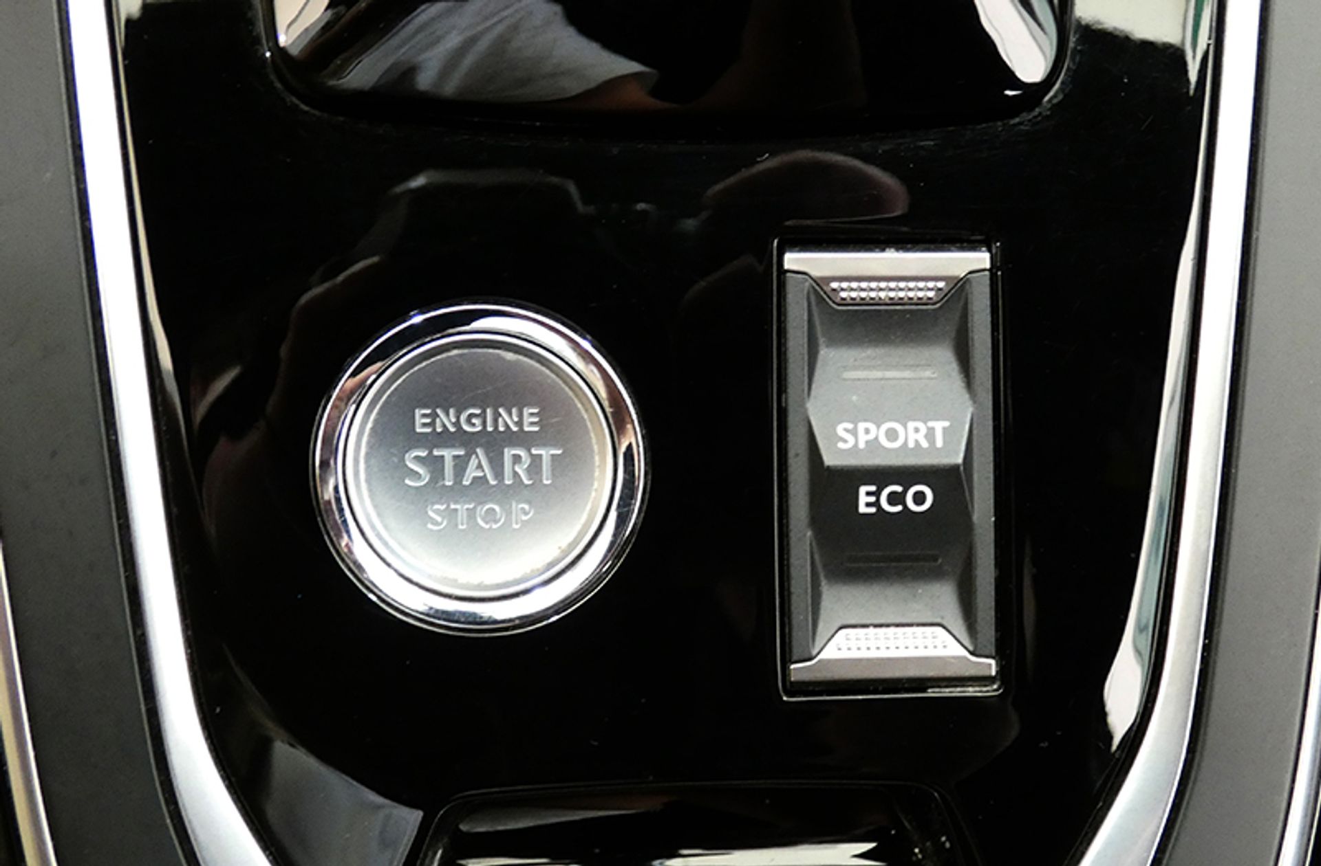 Peugeot 308 SW PureTech 130 GT Line EAT8 - foto 14