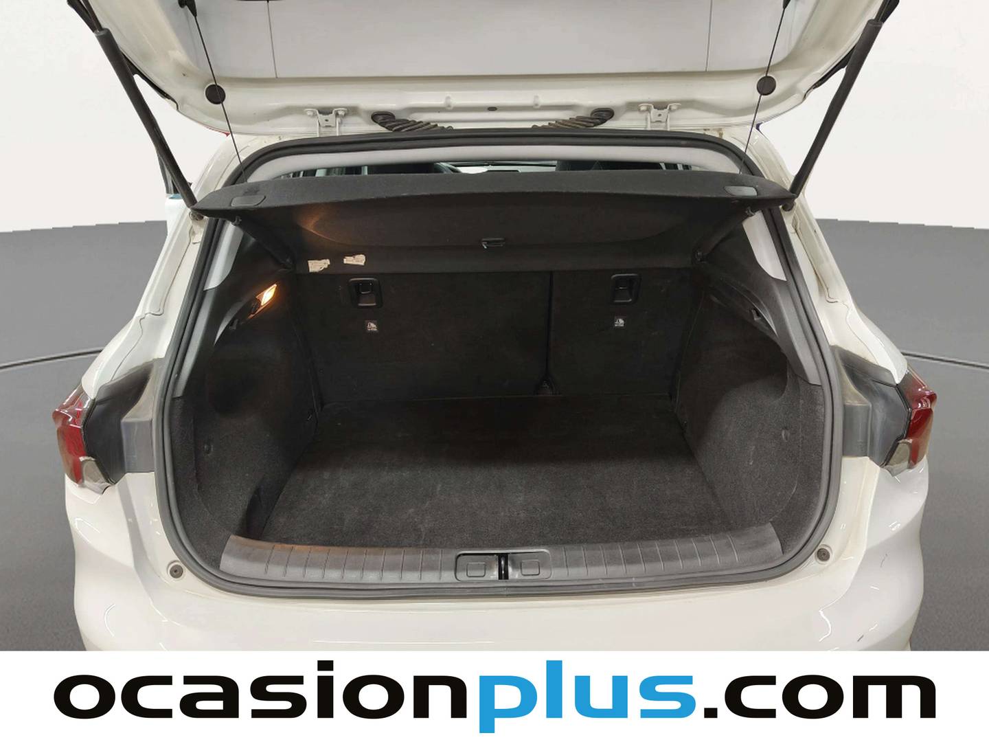 Fotos maletero Fiat Tipo Fiat Tipo 1.4 16v Lounge (95 CV)