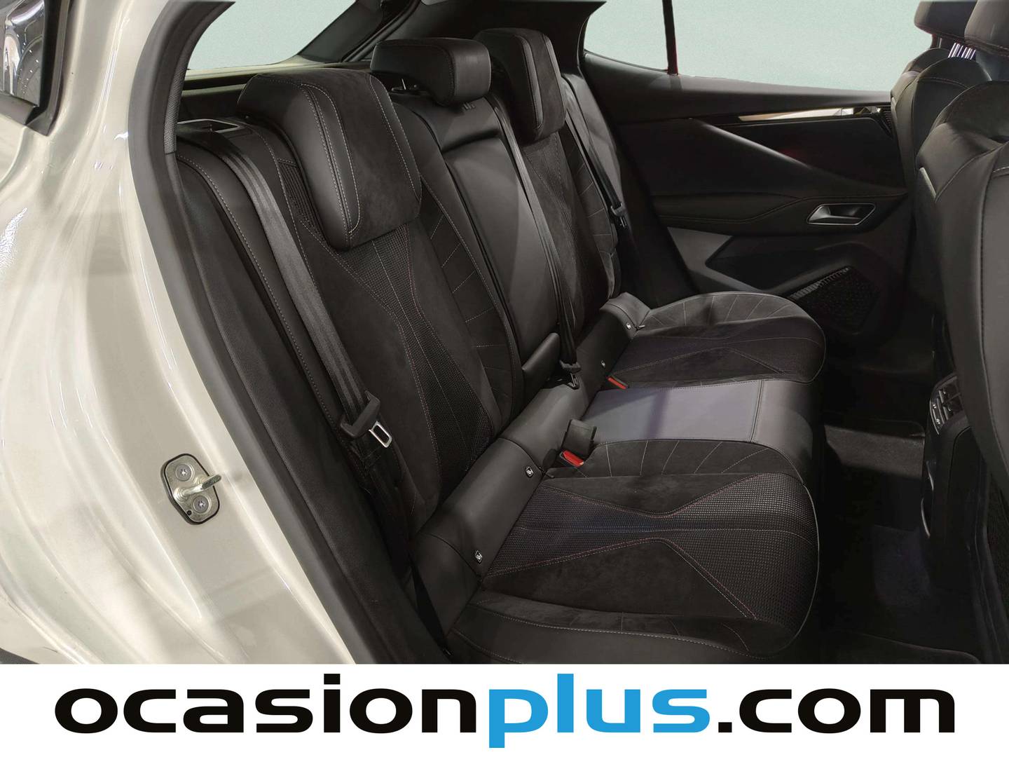 Foto DS DS 4 DS DS4 E-Tense 225 Performance Line (225 CV)