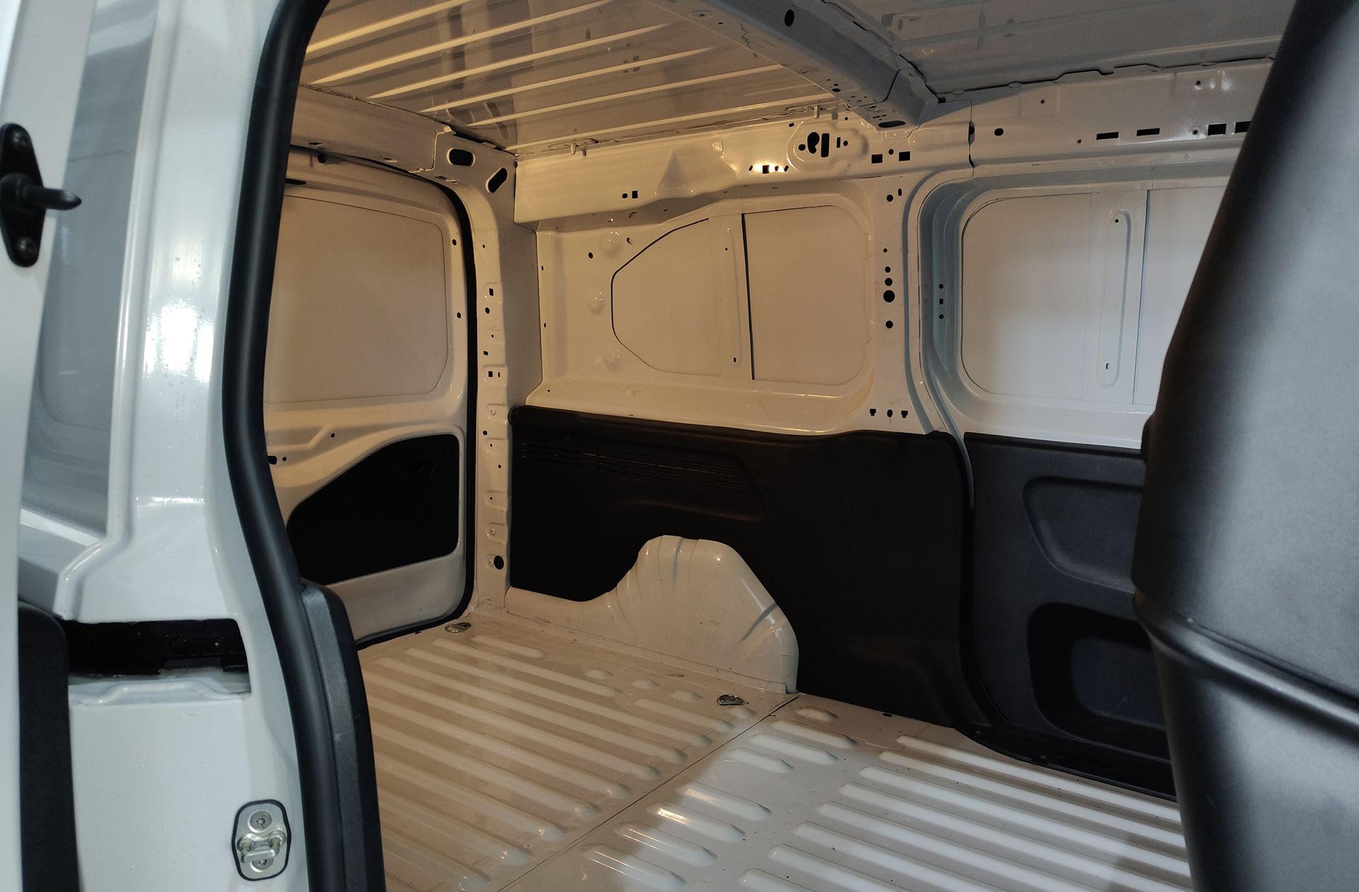 Peugeot Partner Furgon 1.5 Diesel XL - foto 12