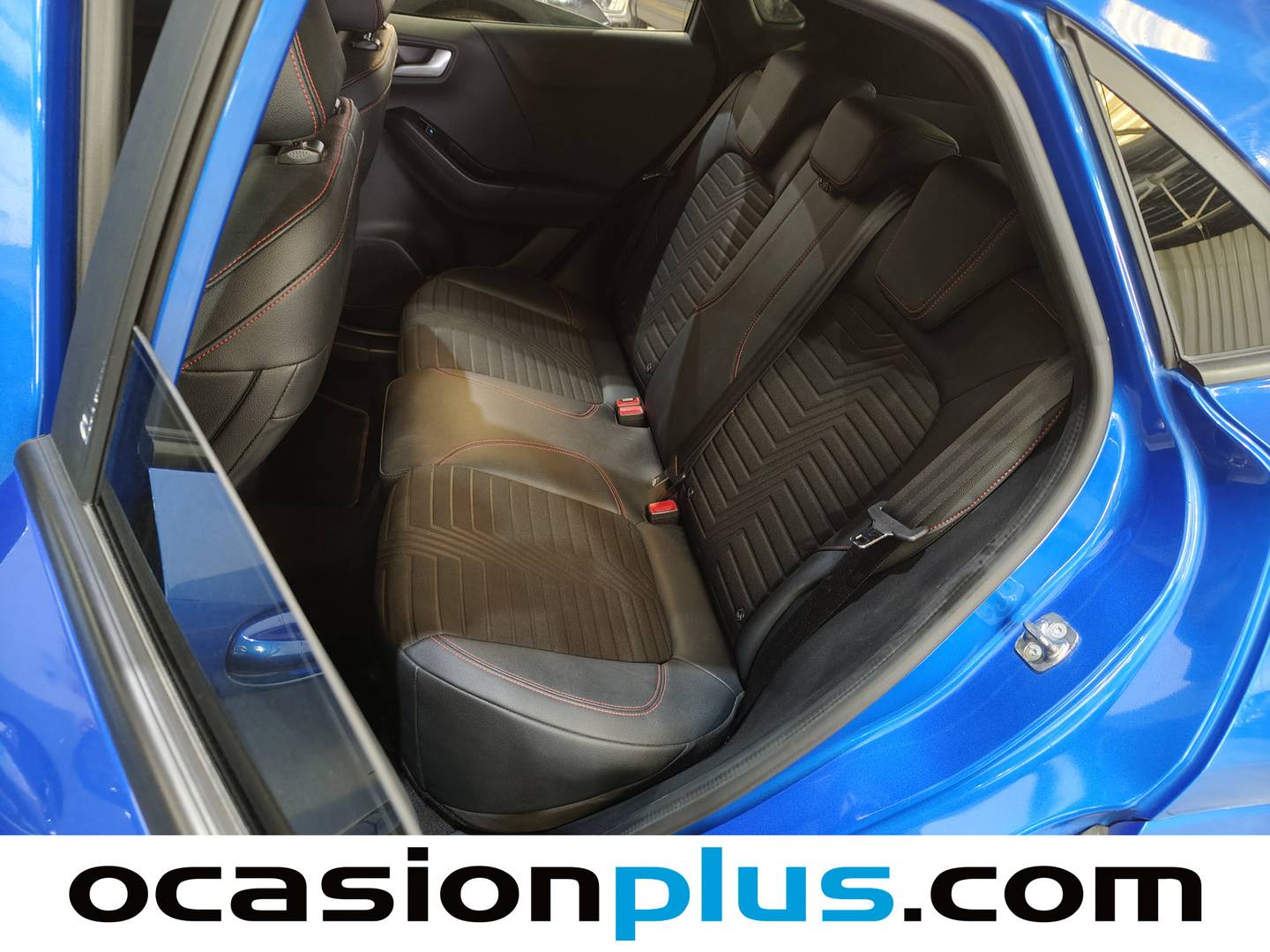 Foto Ford Puma Ford Puma 1.0 EcoBoost MHEV ST-Line X Auto  (125 CV)