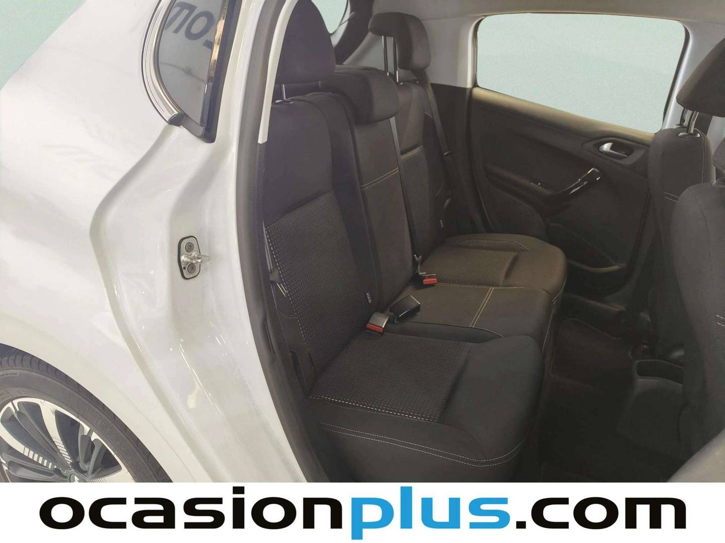 Peugeot 208 Peugeot 208 PureTech 82 S&S Tech Edition (82 CV) gasolina