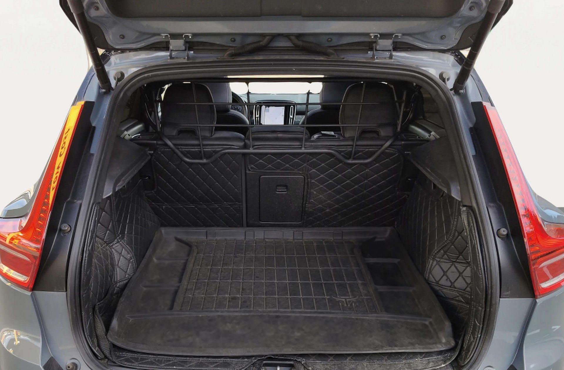 Volvo XC40 T3 R-Design - foto 22