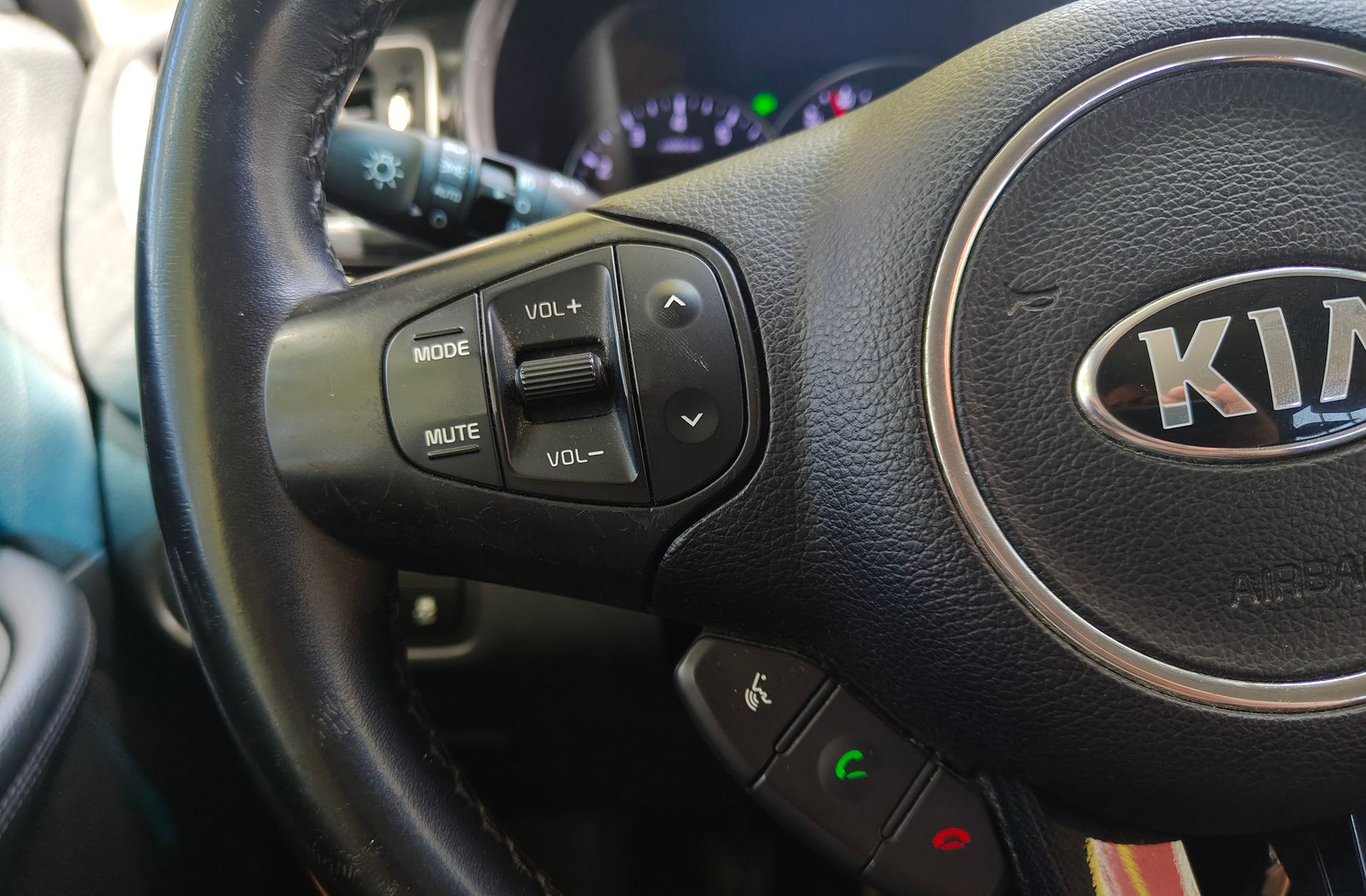 Kia Carens 1.6 GDi Drive - foto 21